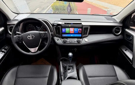 Toyota RAV4, 2019 год, 2 200 001 рублей, 9 фотография