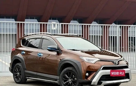 Toyota RAV4, 2019 год, 2 200 001 рублей, 3 фотография