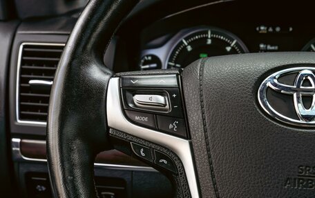 Toyota Land Cruiser 200, 2018 год, 6 690 000 рублей, 17 фотография