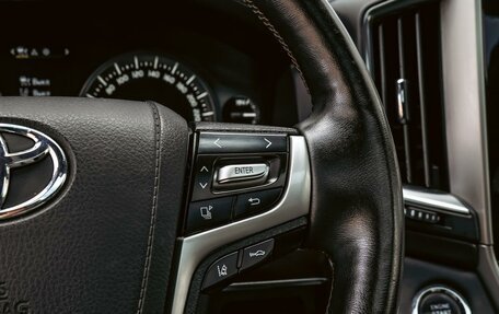 Toyota Land Cruiser 200, 2018 год, 6 690 000 рублей, 19 фотография