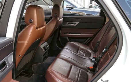 Jaguar XF II, 2016 год, 2 120 000 рублей, 14 фотография