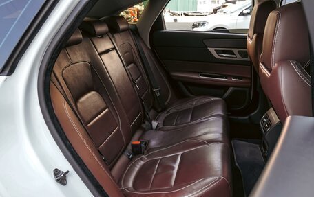 Jaguar XF II, 2016 год, 2 120 000 рублей, 10 фотография