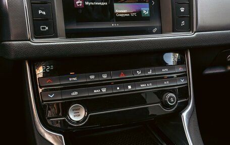 Jaguar XF II, 2016 год, 2 120 000 рублей, 17 фотография