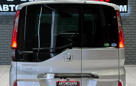 Honda Stepwgn IV, 2016 год, 1 720 000 рублей, 7 фотография