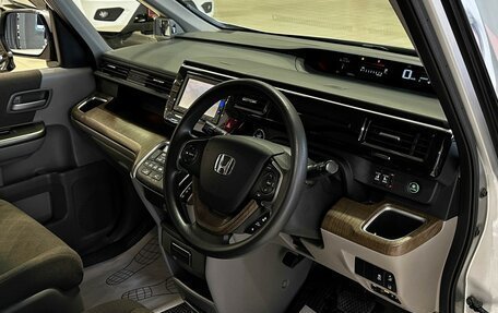 Honda Stepwgn IV, 2016 год, 1 720 000 рублей, 10 фотография