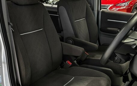 Honda Stepwgn IV, 2016 год, 1 720 000 рублей, 11 фотография