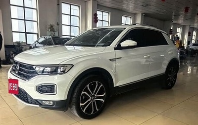 Volkswagen T-Roc I, 2022 год, 1 850 000 рублей, 1 фотография