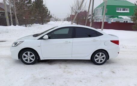 Hyundai Solaris II рестайлинг, 2011 год, 485 000 рублей, 8 фотография
