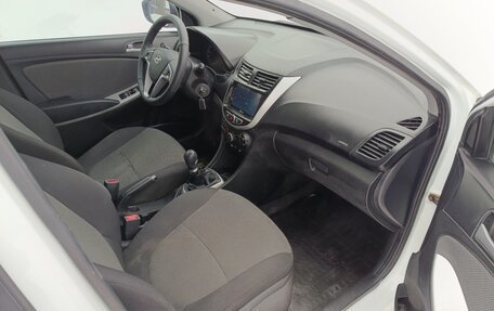 Hyundai Solaris II рестайлинг, 2011 год, 485 000 рублей, 12 фотография