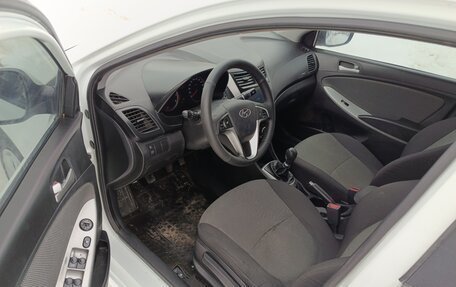 Hyundai Solaris II рестайлинг, 2011 год, 485 000 рублей, 11 фотография