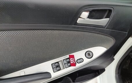 Hyundai Solaris II рестайлинг, 2011 год, 485 000 рублей, 14 фотография