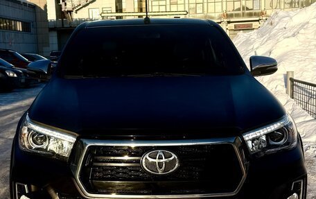 Toyota Hilux VIII, 2018 год, 3 750 000 рублей, 2 фотография