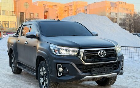 Toyota Hilux VIII, 2018 год, 3 750 000 рублей, 14 фотография