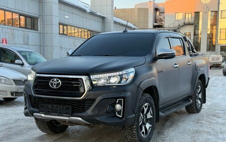 Toyota Hilux VIII, 2018 год, 3 750 000 рублей, 12 фотография