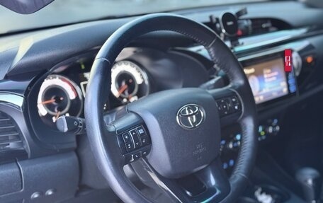 Toyota Hilux VIII, 2018 год, 3 750 000 рублей, 26 фотография