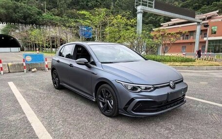 Volkswagen Golf VIII, 2023 год, 1 988 000 рублей, 3 фотография