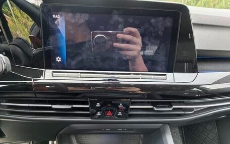 Volkswagen Golf VIII, 2023 год, 1 988 000 рублей, 18 фотография