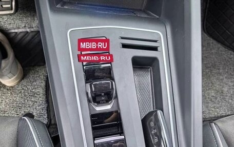 Volkswagen Golf VIII, 2023 год, 1 988 000 рублей, 19 фотография