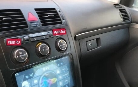 Volkswagen Touran III, 2004 год, 400 000 рублей, 7 фотография