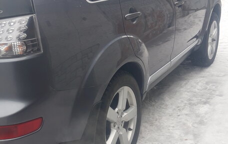 Mitsubishi Outlander III рестайлинг 3, 2008 год, 1 240 000 рублей, 11 фотография