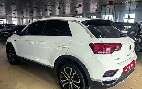 Volkswagen T-Roc I, 2022 год, 1 850 000 рублей, 6 фотография