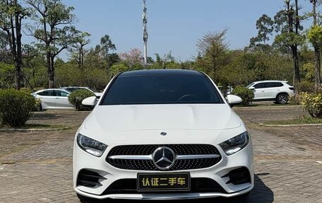 Mercedes-Benz A-Класс, 2021 год, 1 720 000 рублей, 2 фотография