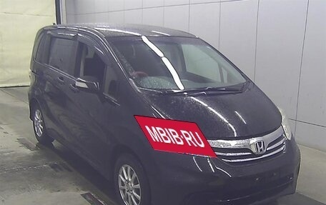 Honda Freed I, 2013 год, 785 000 рублей, 24 фотография