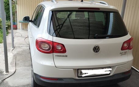 Volkswagen Tiguan I, 2010 год, 1 100 000 рублей, 2 фотография