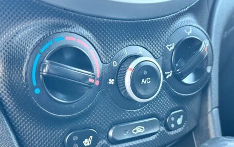 Hyundai Solaris II рестайлинг, 2011 год, 719 000 рублей, 18 фотография