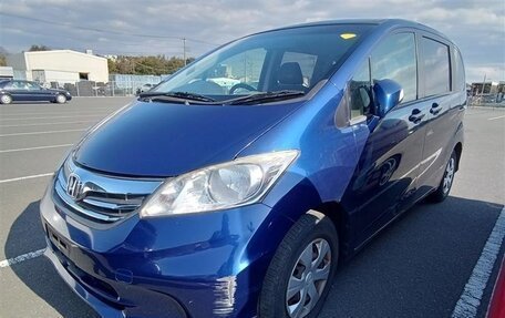 Honda Freed I, 2012 год, 710 000 рублей, 3 фотография