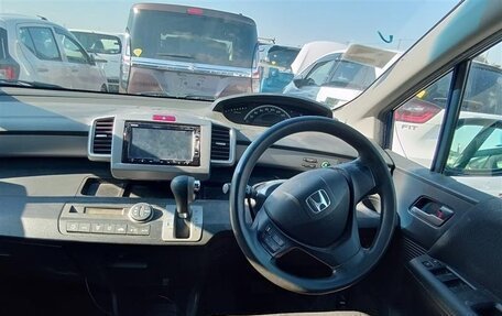 Honda Freed I, 2012 год, 710 000 рублей, 11 фотография