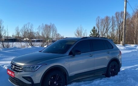 Volkswagen Tiguan II, 2021 год, 3 250 000 рублей, 1 фотография