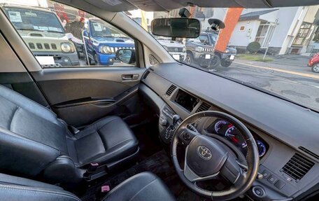 Toyota ISis I, 2015 год, 1 067 000 рублей, 13 фотография