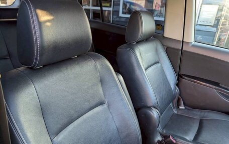 Toyota ISis I, 2015 год, 1 067 000 рублей, 16 фотография