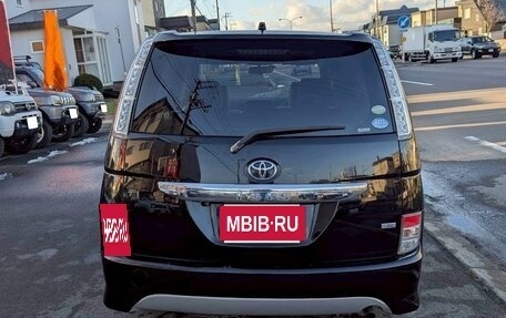 Toyota ISis I, 2015 год, 1 067 000 рублей, 6 фотография