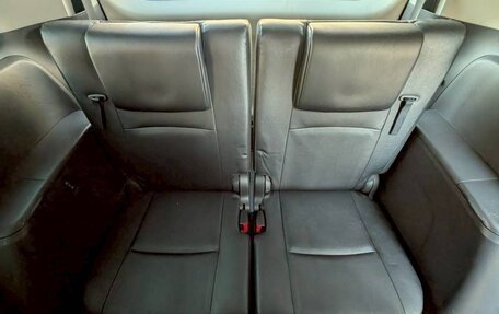 Toyota ISis I, 2015 год, 1 067 000 рублей, 21 фотография