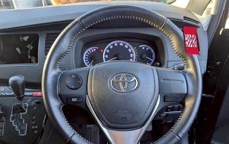 Toyota ISis I, 2015 год, 1 067 000 рублей, 26 фотография