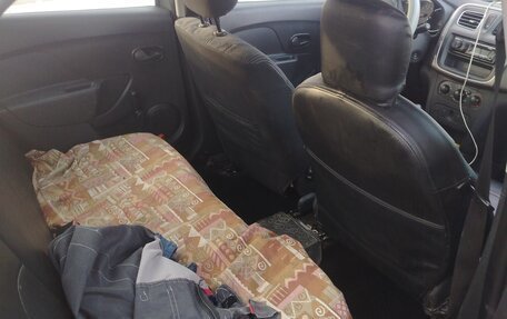 Renault Logan II, 2015 год, 420 000 рублей, 3 фотография