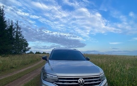 Volkswagen Tiguan II, 2021 год, 3 250 000 рублей, 5 фотография
