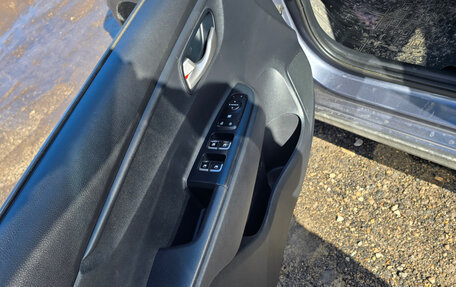 KIA Rio IV, 2019 год, 1 700 000 рублей, 10 фотография