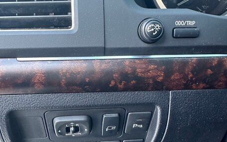 Toyota Land Cruiser 200, 2012 год, 3 700 000 рублей, 25 фотография