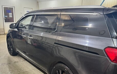 KIA Carnival III, 2019 год, 2 950 000 рублей, 4 фотография