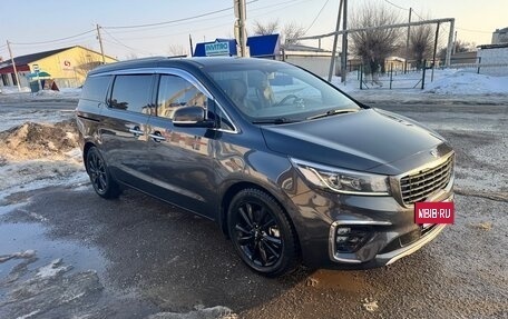 KIA Carnival III, 2019 год, 2 950 000 рублей, 6 фотография