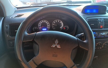 Mitsubishi Space Star I рестайлинг, 2004 год, 220 000 рублей, 5 фотография