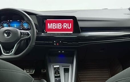 Volkswagen Golf VIII, 2021 год, 1 460 000 рублей, 8 фотография