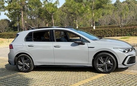 Volkswagen Golf VIII, 2022 год, 1 670 000 рублей, 8 фотография