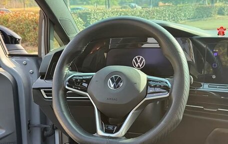 Volkswagen Golf VIII, 2022 год, 1 670 000 рублей, 15 фотография