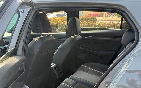 Volkswagen Golf VIII, 2022 год, 1 670 000 рублей, 12 фотография