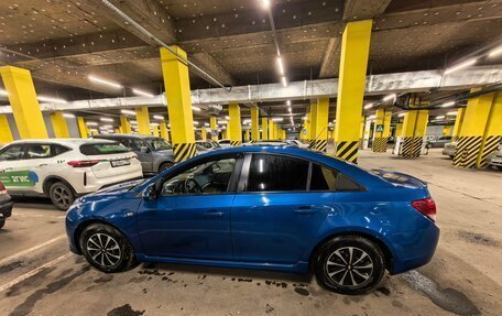 Chevrolet Cruze II, 2011 год, 715 000 рублей, 8 фотография