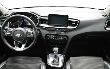 KIA cee'd III, 2019 год, 1 590 000 рублей, 14 фотография